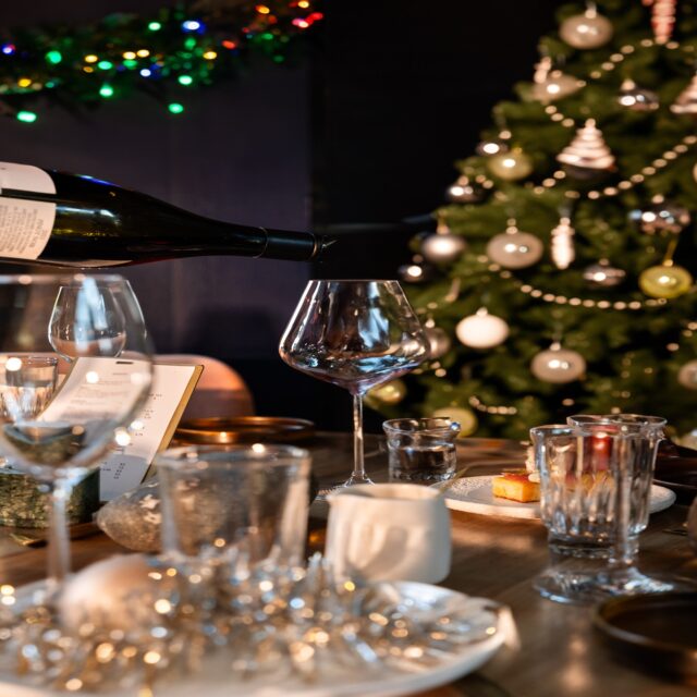 Kerstmiddag bij FICO 🎄✨
�Laat de drukte achter je en schuif op 25 december aan voor onze speciale 5-gangen kerstlunch, inclusief amuses. Een middag vol smaak, gezelligheid en culinaire verrassingen van de chef.

Reserveer je plekje via onze website en maak jouw kerst extra bijzonder 🌟