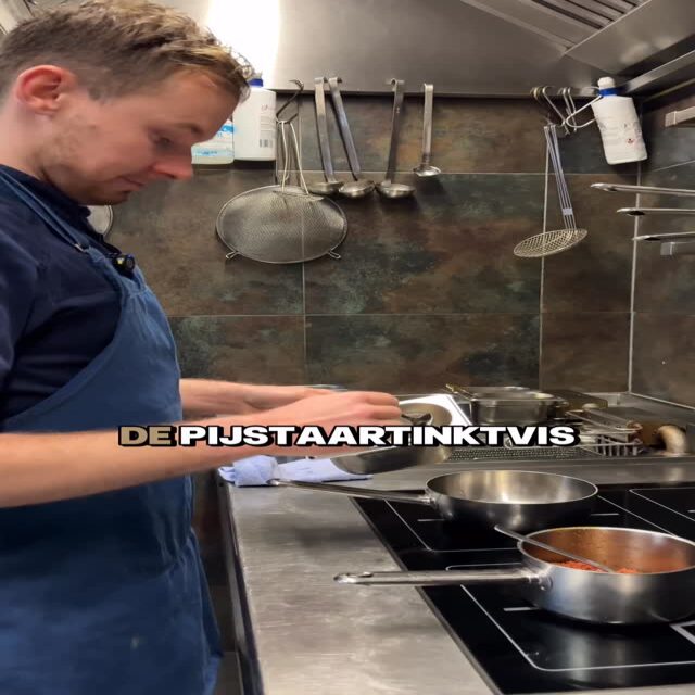 Onze pijlstaartinktvis met sobrasada en opgeschuimde bisque van schaaldieren! Kom je langs deze week? #Utrecht #FICO #pijlstaartinktvis