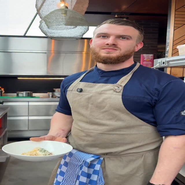 Een klassieker die nooit verveelt: onze steak tartaar. Perfect in balans en precies zoals je ’m wil hebben. #fico #steaktartaar #utrecht