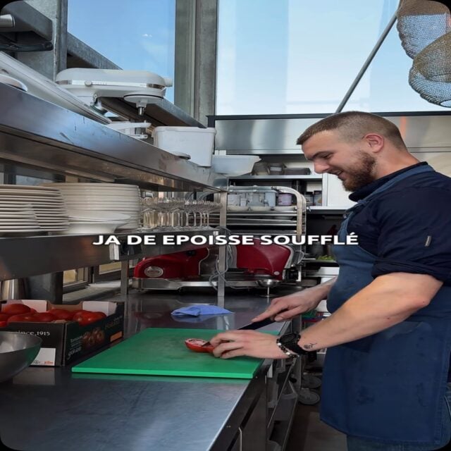 kregen ontzettend veel leuke reacties op onze epoissesoufflé. 🧀

Het idee? Een bekende snack omtoveren tot iets nét wat luxers, met natuurlijk kaas in de hoofdrol.

Ben jij een echte kaasliefhebber? Dan moet je deze absoluut een keer komen proeven.

#fico #epoisse #utrecht