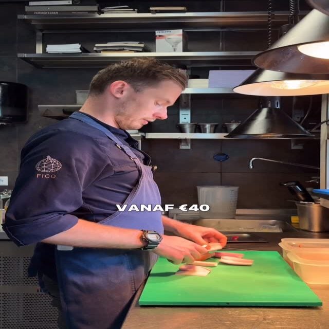 Vanaf €40 per persoon reserveer je bij ons al een private dining experience.

Dat kan voor groepen van 7 tot 15 personen, maar ook voor grotere gezelschappen hebben we mogelijkheden. Je kiest zelf voor 3, 4, 5 of 6 gangen, eventueel met een passend wijnarrangement 🍷

Zo verzorgen wij de hele avond terwijl jullie alleen hoeven te genieten.

Altijd al eens private willen dineren? Stuur ons gerust een mailtje wanneer je vragen hebt of een aanvraag wil doen.

#utrecht #privatedining #fico #wijnarrangement