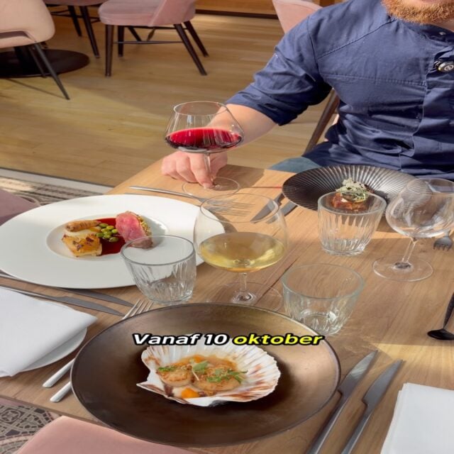 Kabbelend water aan je voeten, drie gangen op tafel en een passend glas erbij. Een prima invulling van je weekend! 

Vanaf 10 oktober kan je bij Fico iedere zaterdag én zondag aanschuiven voor onze nieuwe All-In Lunch: 
Een drie-gangen keuze menu met bijpassende drankjes voor €49,50 per persoon. 

Want soms mag de lunch nét even wat meer zijn dat een broodje carpaccio 😉

🔗 Reserveer via de link in onze bio. 🥂🌿